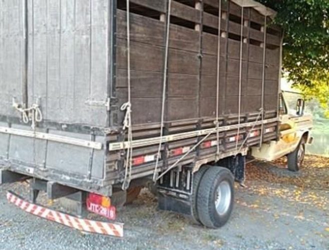 F4000 com registro de furto é encontrado em Guaramirim