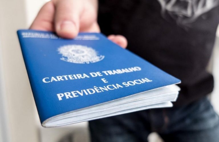 Geração de empregos em outubro é a maior do ano na AMREC