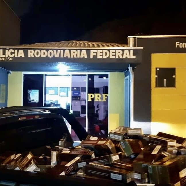 PRF apreende cigarros saborizados contrabandeados com destino ao Sul do Estado