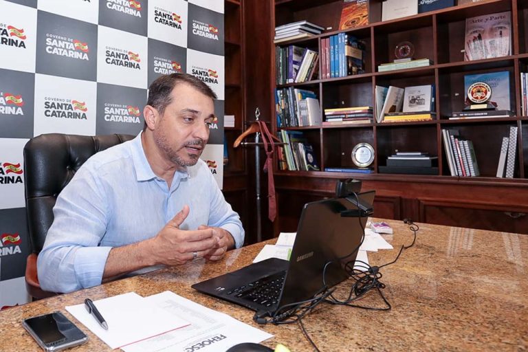 Governador anuncia reativação de 205 leitos de UTI para tratamento da Covid-19 em SC