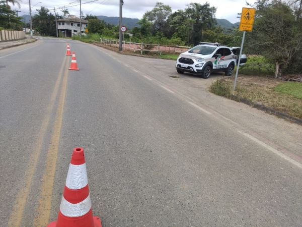 Adolescente é apreendido durante barreira em Schroeder