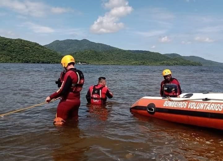 Corpo de jovem desaparecido na Praia da Vigorelli, em Joinville, é encontrado