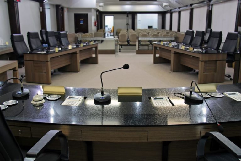 Veja como ficam a base e oposição dos prefeitos recém-eleitos nas Câmaras de Jaraguá do Sul e região