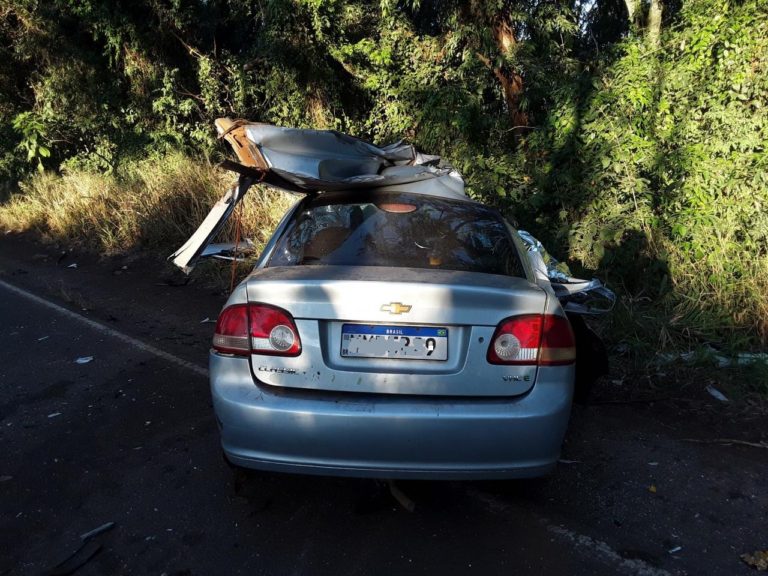 Quatro pessoas morrem em acidente na SC-163