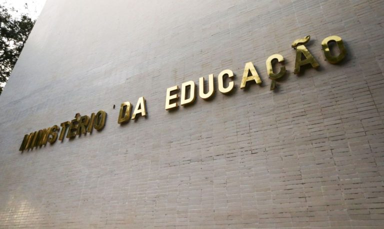 Começou o prazo para pedir isenção de inscrição no Enem 2021