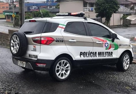 Irmãos são detidos após ocorrência de perturbação em Jaraguá do Sul