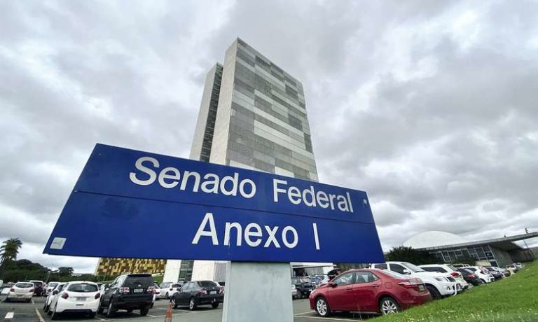 Vacinados contra Covid-19 poderão ter certificado