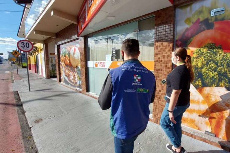 Com previsão de frio intenso, Prefeitura de Jaraguá monta Plano de Atendimento