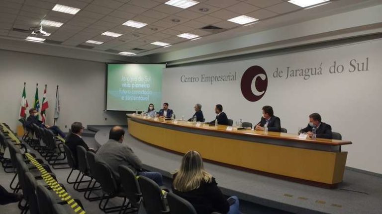 Jaraguá do Sul busca apoio para avançar em projeto inédito como cidade inteligente