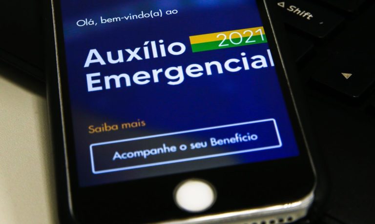 Caixa paga auxílio emergencial a nascidos em março
