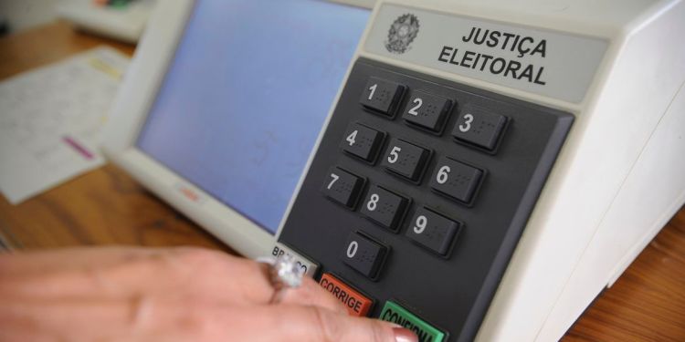 PSL e PT vão ficar com as maiores fatias do fundo eleitoral
