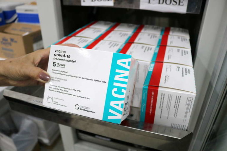 AstraZeneca: intervalo menor entre doses só após nova remessa para D1 em Jaraguá