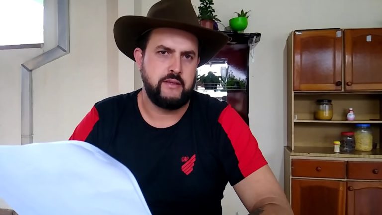 Apoiadores de Bolsonaro em Joinville são surpreendidos pela Polícia Federal nesta sexta-feira (20)