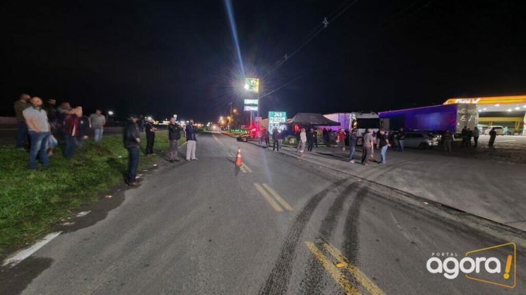Sob multa de R$ 50 mil, Justiça proíbe bloqueio de caminhoneiros na BR-101 Sul