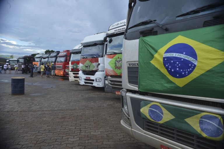 SC tem 22 pontos de bloqueio em rodovias federais