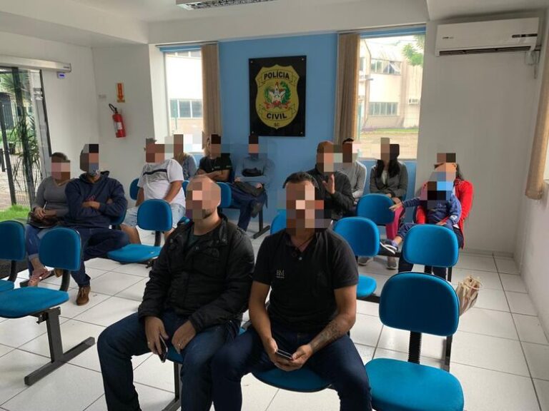 Grupo denuncia imobiliária sobre golpes em Jaraguá