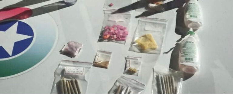 Ônibus que iria para festa rave é abordado em Jaraguá e drogas são apreendidas