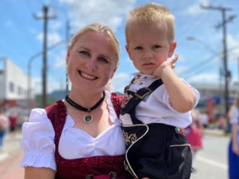 Schützenfest: Gratuidade com traje típico