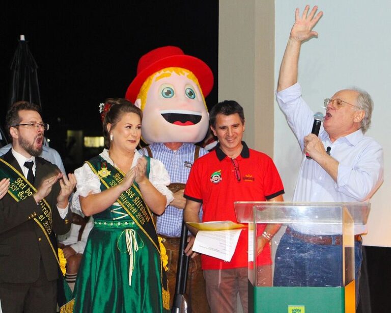 É Lei: Schützenfest incluída no Calendário Oficial de SC