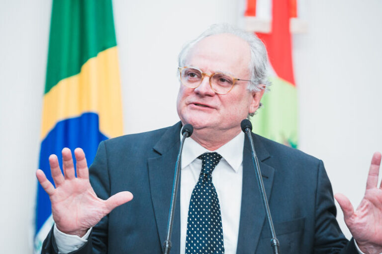 Vicente Caropreso cobra ação para impasse judicial que prejudica obras na região Norte