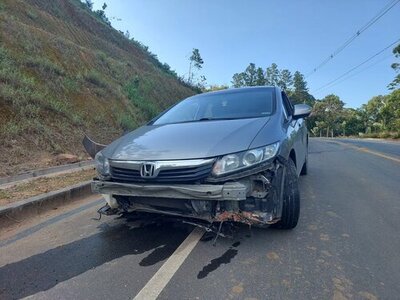“Menino atropelado por motorista embriagado recebe alta em Schroeder: consequências para o condutor”