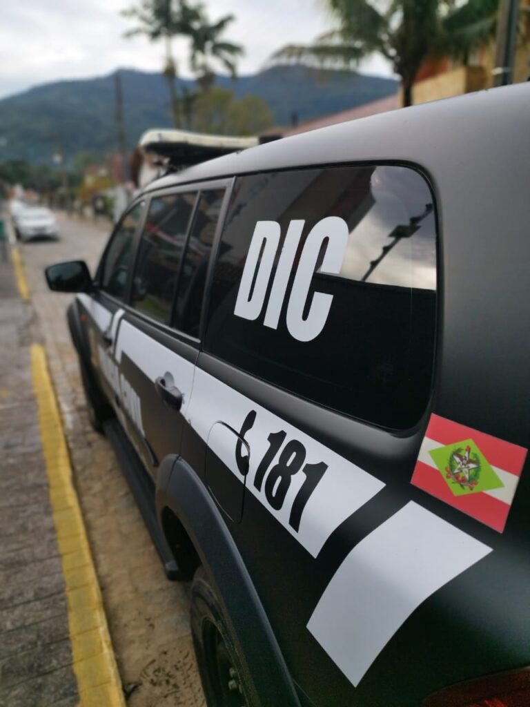 DIC de Jaraguá investiga caso de dopagem e abuso sexual em ambiente de trabalho.