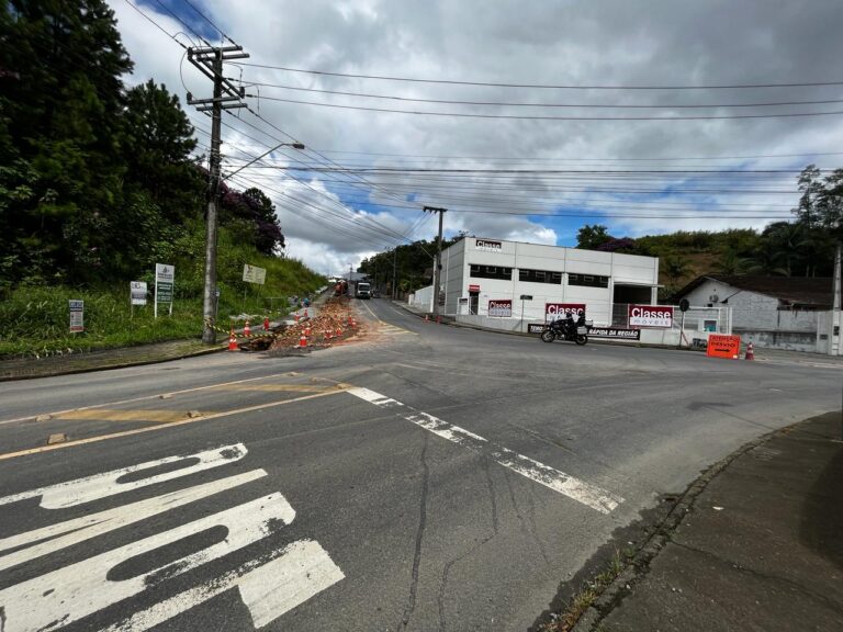 Seguem as obras de recuperação na Rua Valdir José Manfrini