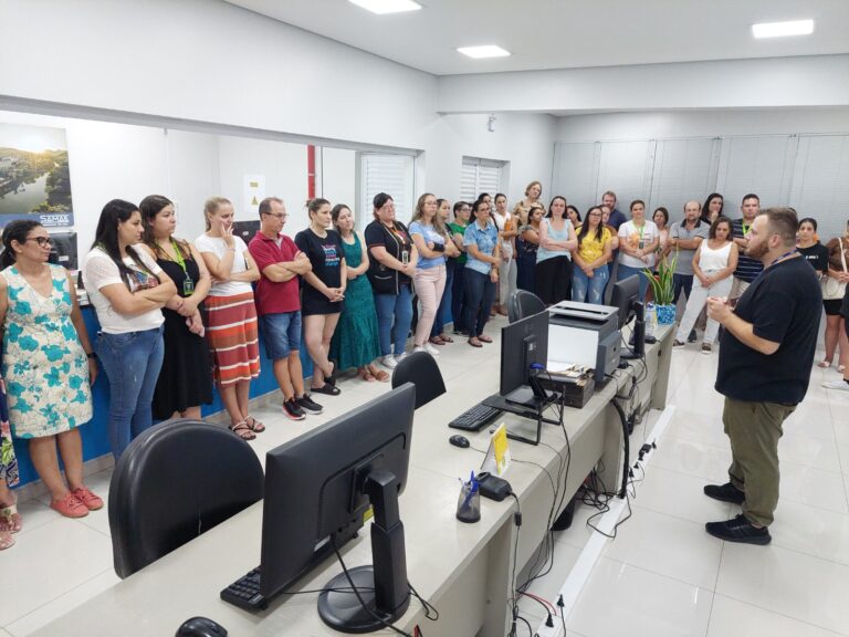 Professores regentes do Proeva participam de curso de formação