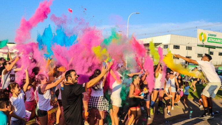 Dia Internacional da Dança é comemorado em espaços públicos
