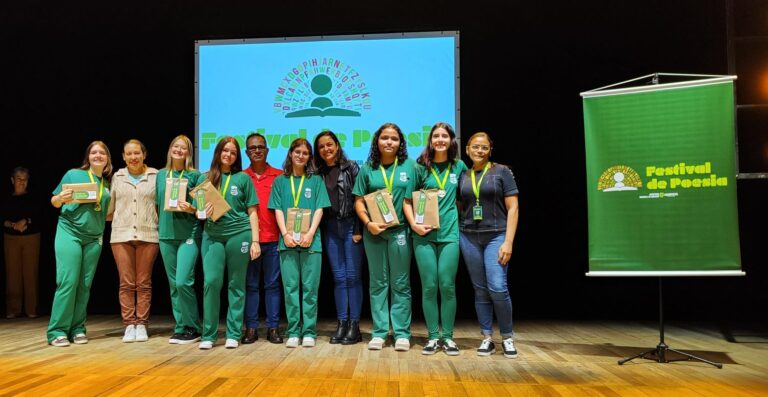 I Festival de Poesia reúne mais de 300 alunos da Rede Municipal
