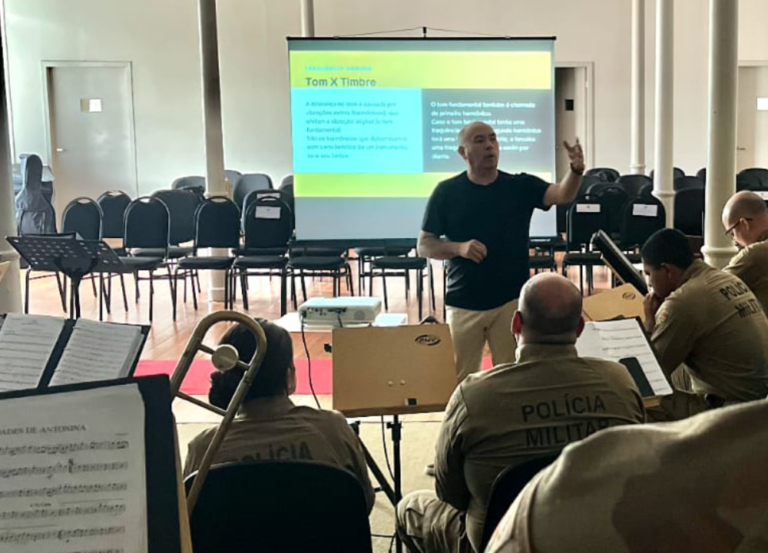 Maestro de Jaraguá do Sul leciona Percepção Musical na capital