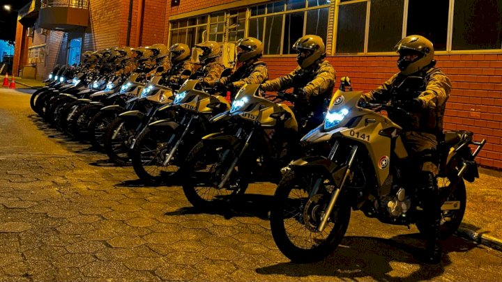 Homem é flagrado com maconha no bairro amizade