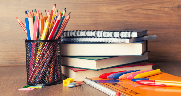 Florianópolis lança campanha de arrecadação de materiais escolares para crianças em situação de vulnerabilidade | Florianópolis, uma cidade para todos