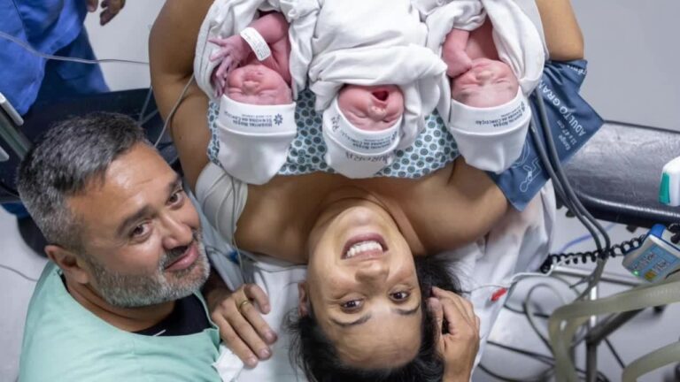 Em caso raro, mãe de gêmeos dá à luz trigêmeas após gestação de 35 semanas em SC: ‘Emocionante’ | Santa Catarina