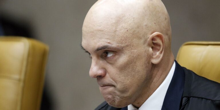 Bolsonaro volta a pedir prazo de 83 dias para apresentar defesa
