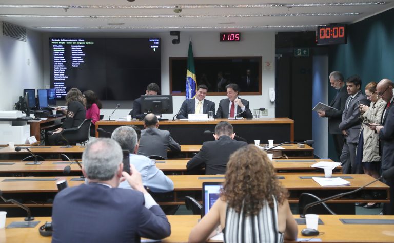 Comissão de Desenvolvimento Urbano elege hoje presidente e vices – Notícias