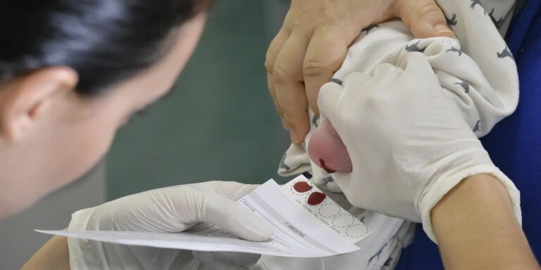 Saúde aumenta em 30% recursos para programa do teste do pezinho