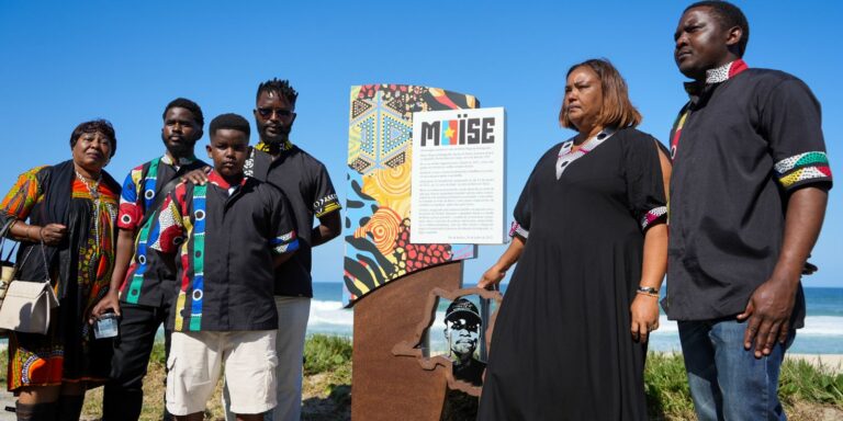 Memorial na Barra da Tijuca homenageia congolês Moïse, morto em 2022