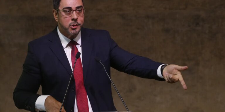 OAB inicia processo que pode cassar registro do ex-juiz Marcelo Bretas