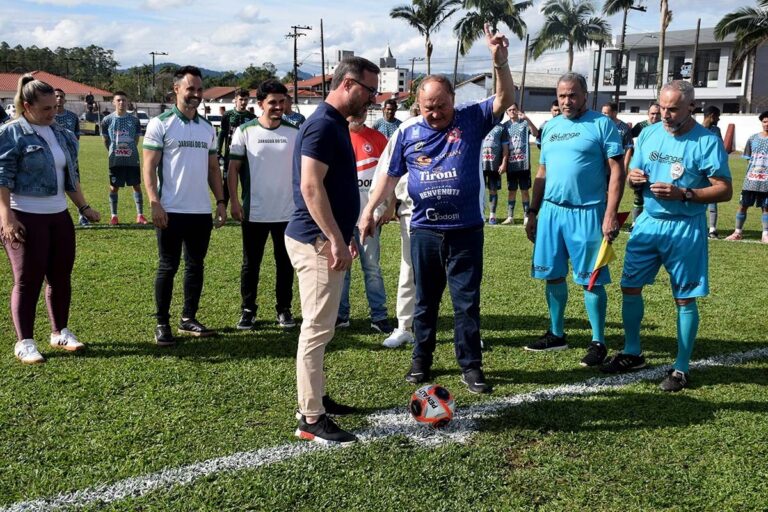 Rede balança 25 vezes na primeira rodada do Campeonato Varzeano