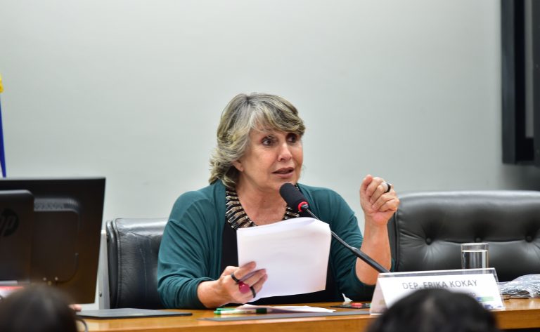 Comissão aprova multa para demissões com motivação ideológica – Notícias