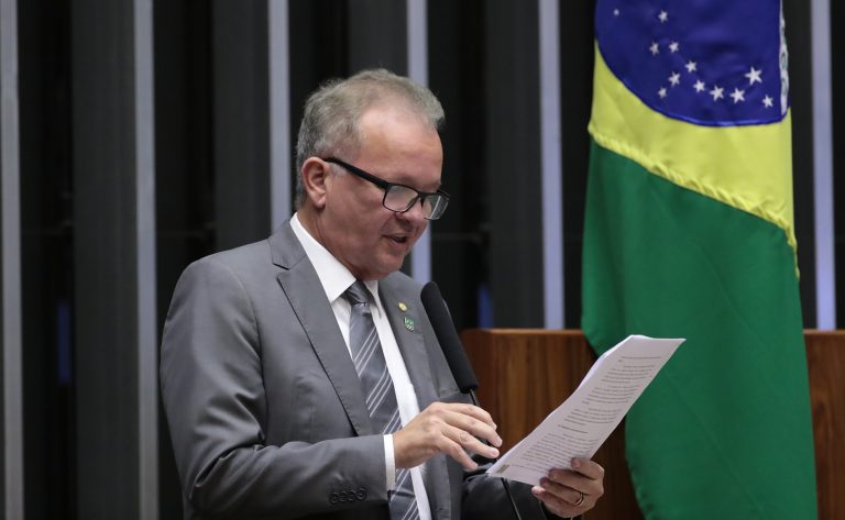 Câmara aprova novas regras para liberação de recursos do Fundo de Desenvolvimento Científico e Tecnológico – Notícias