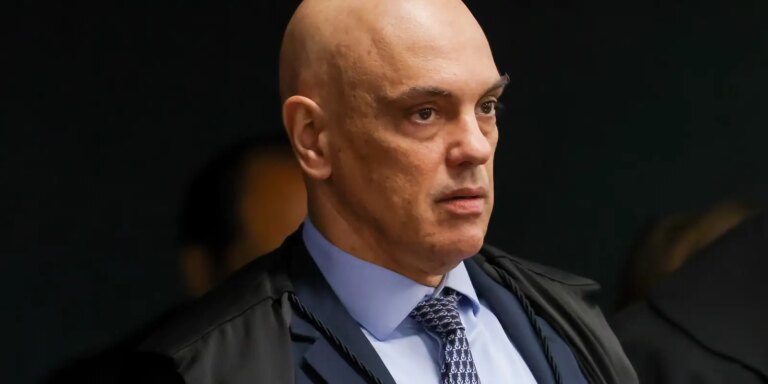 Moraes dá 48h para Bolsonaro explicar documento com pedido de asilo