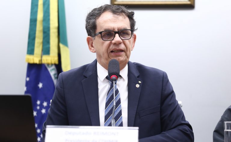 Comissão aprova maior liberdade para servidor decidir como compor margem consignável – Notícias