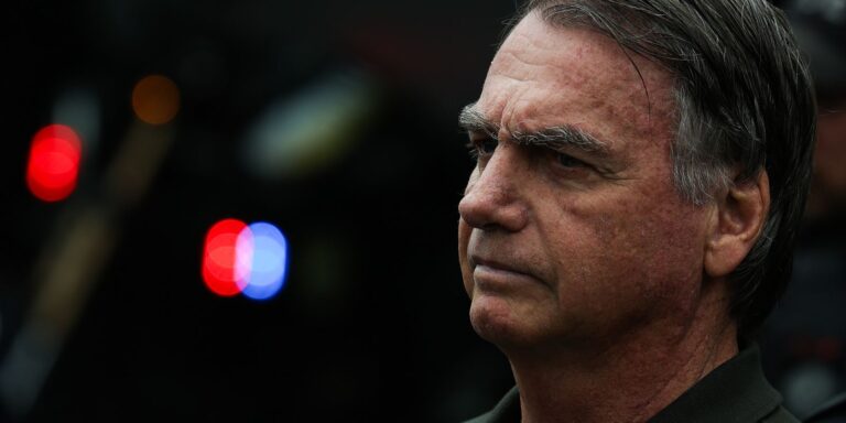 Bolsonaro é condenado a pagar R$ 1 mi em indenização por racismo