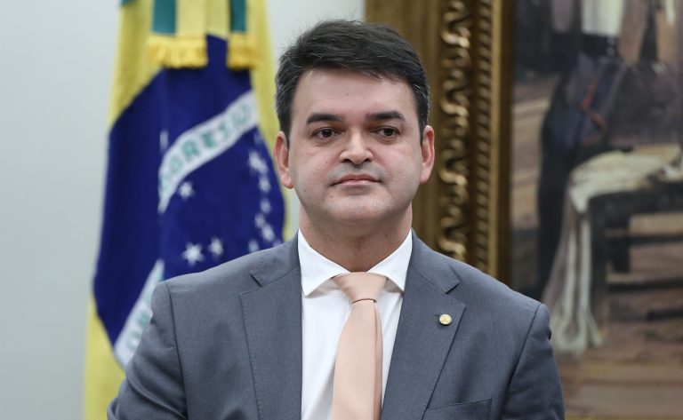 Comissão aprova prioridade para processos de crime contra criança – Notícias