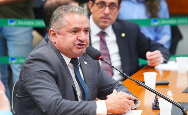 Comissão aprova criação de “sala de silêncio” para estudante com transtorno do espectro autista – Notícias