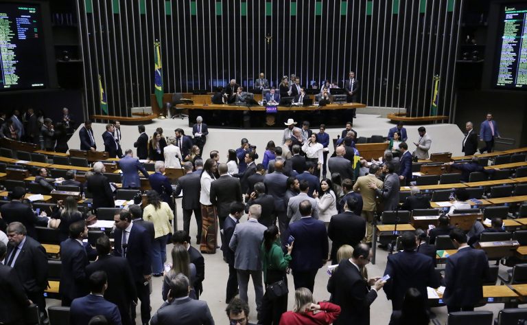 Câmara aprova em 2º turno o texto-base da PEC das Prerrogativas – Notícias