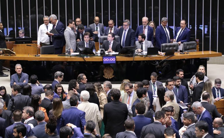 Câmara aprova projeto que desbloqueia recursos do Fundo Social para saúde e educação – Notícias