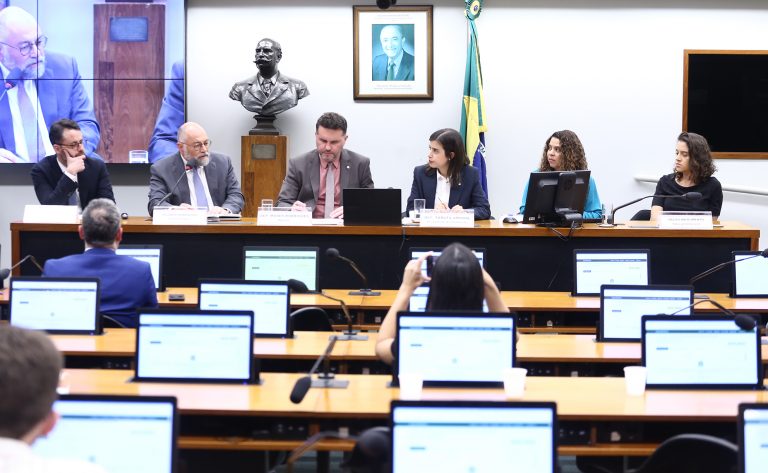 Comissão discute impacto do novo Plano Nacional de Educação e financiamento do setor – Notícias